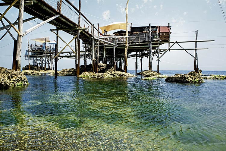 venues-for-seaside-elope-in-italy