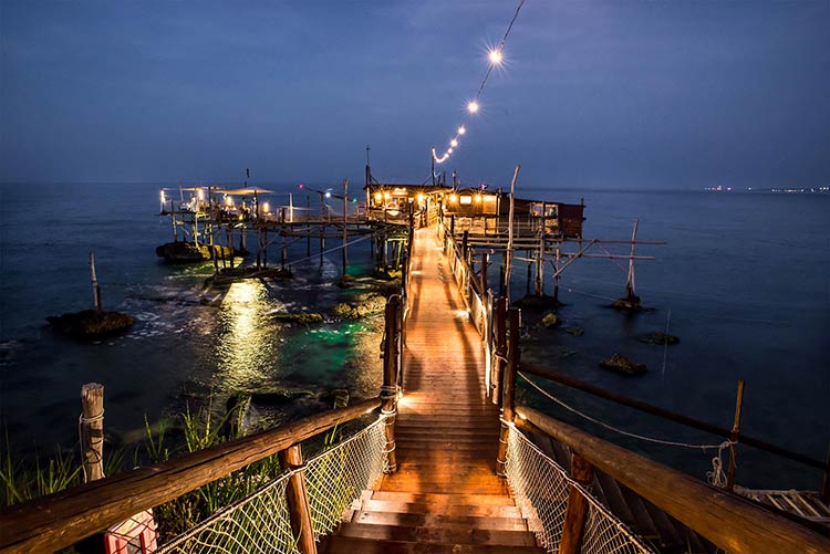 venues-for-seaside-elope-in-italy