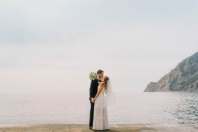 elope-monterosso-cinque-terre-wedding_05