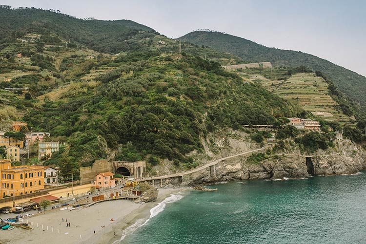 elope-monterosso-cinque-terre-wedding_06