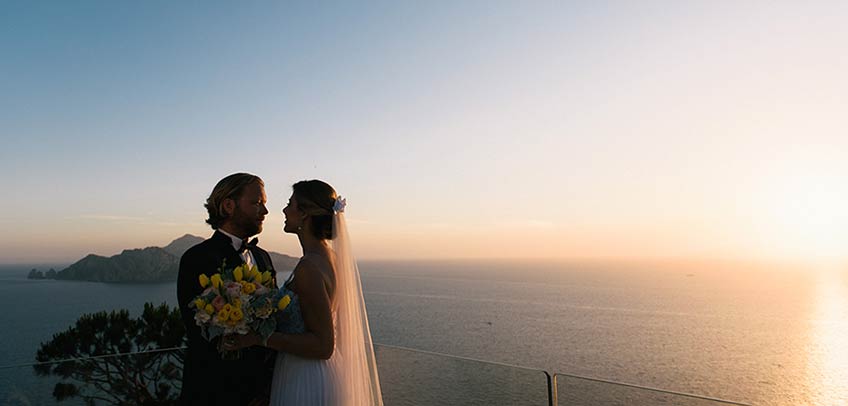 wedding in Amalfi Coast overlooking Capri island