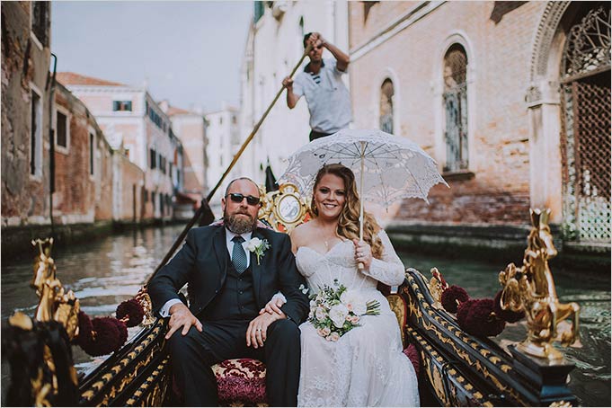 Intimate Ceremony in a Venetian Garden