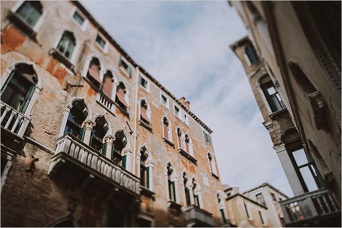 Intimate Ceremony in a Venetian Garden