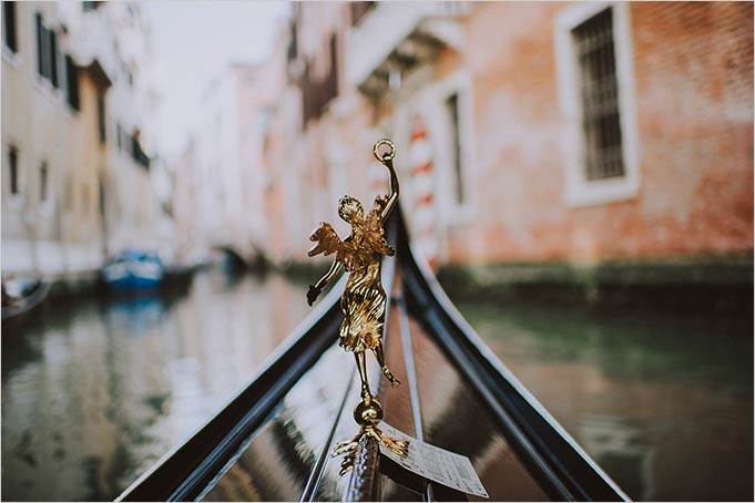 Intimate Ceremony in a Venetian Garden