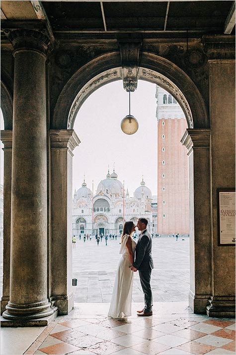 wedding in Venice at sunrise