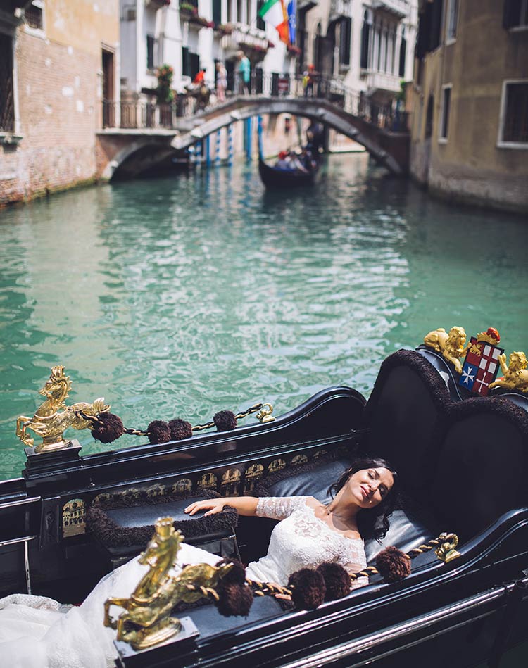 Seaside wedding in Venice