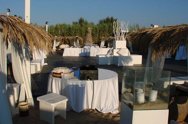 Beach reception party in Puglia