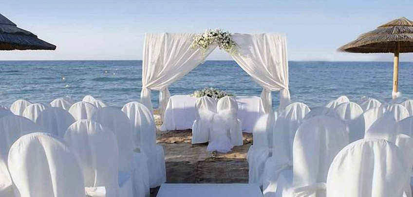 Beach wedding in Apulia