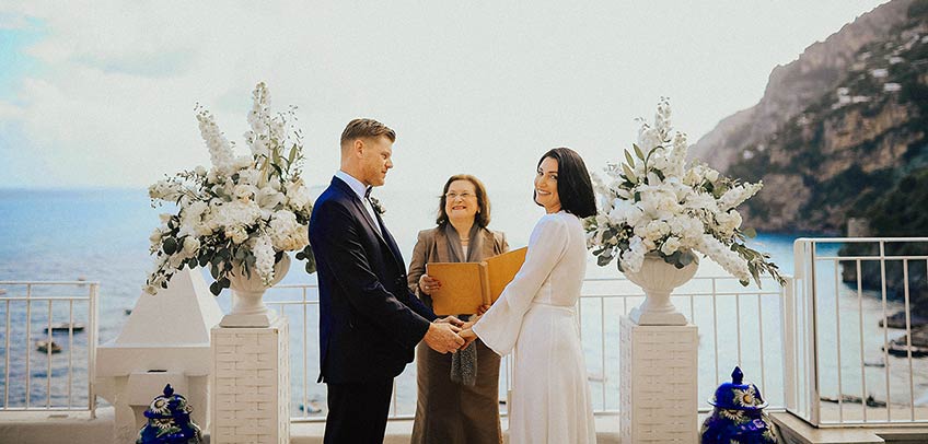 elope in Positano