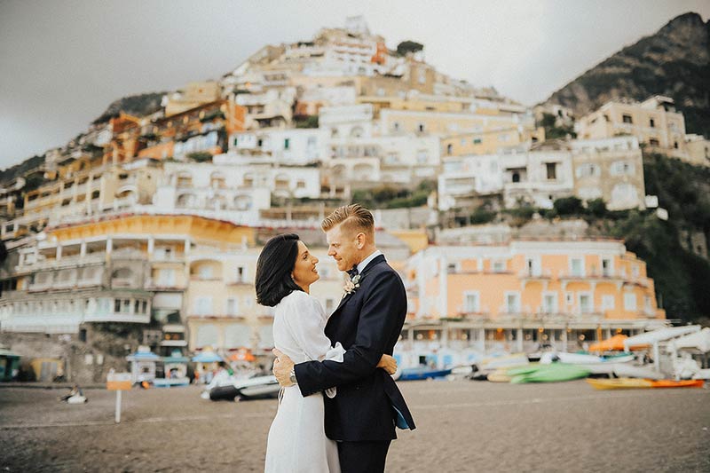 elope in Positano