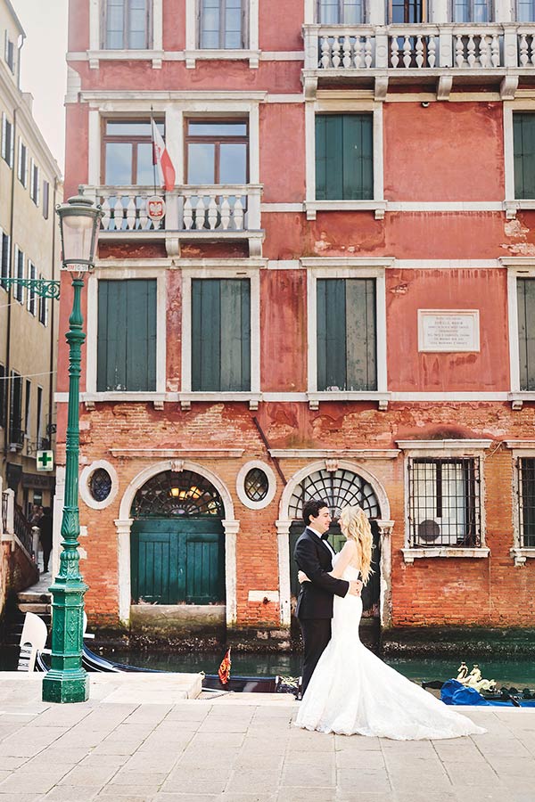 intimate wedding in Venice