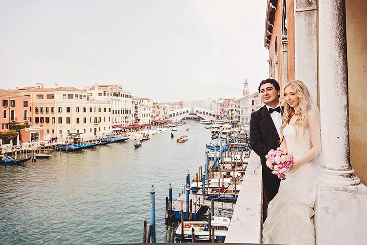 amazing photos in Venice for a romantic Elope in Italy