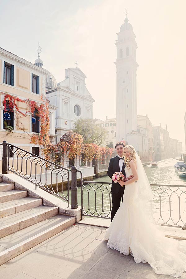 Romantic photo-shoot before the ceremony