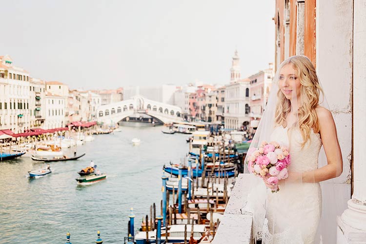 elope ceremony in Venice