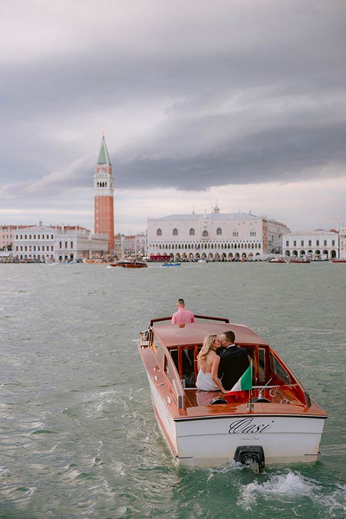 elopement in Venice