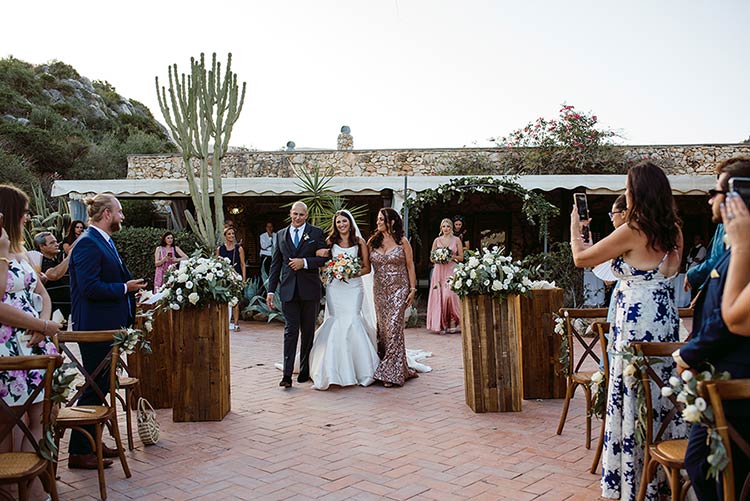 A romantic civil ceremony overlooking the sea