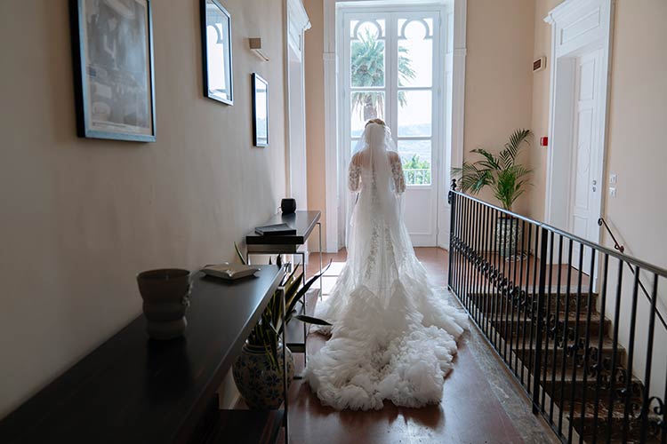 Intimate Moments and Elegant Getting Ready