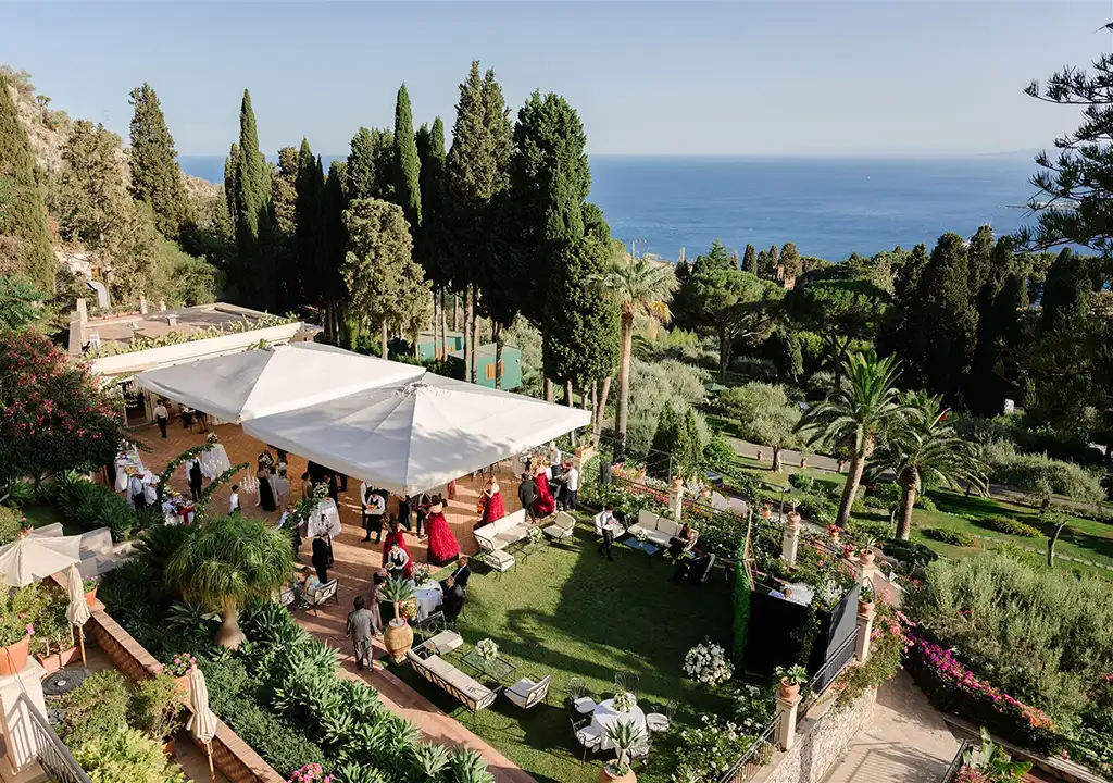 wedding-in-taormina_01 Panoramic wedding reception overlooking the Ionian Sea in Taormina